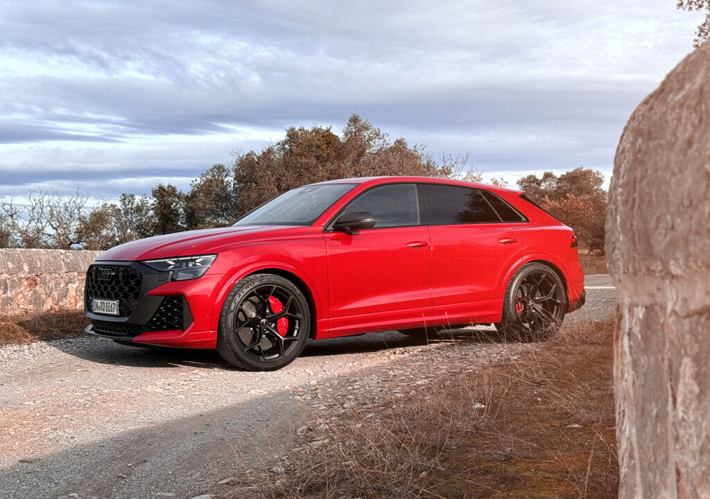 Audi RSQ8 Performance Rouge - V8 640 CH