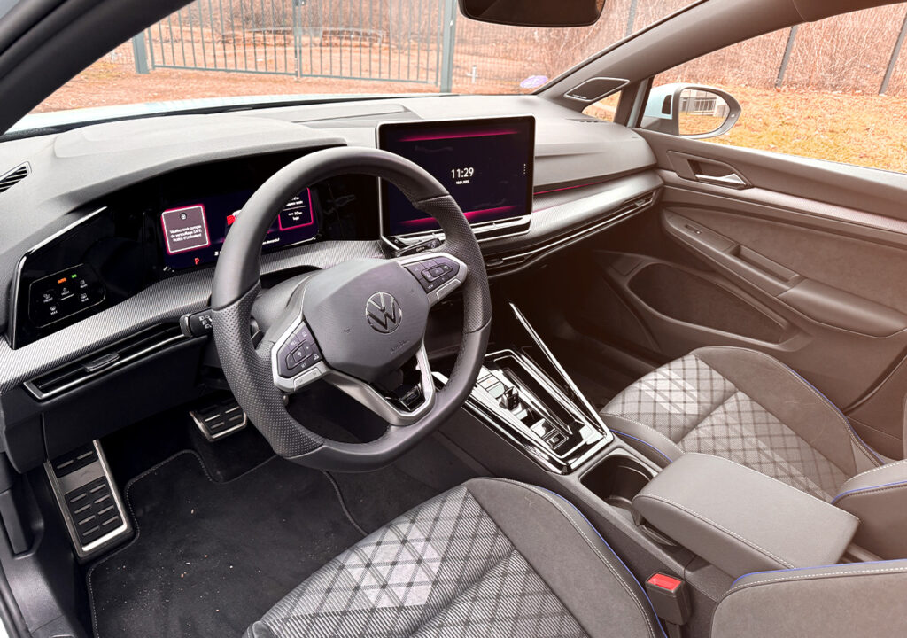 intérieur Volkswagen Golf 8 Rline facelift 2025